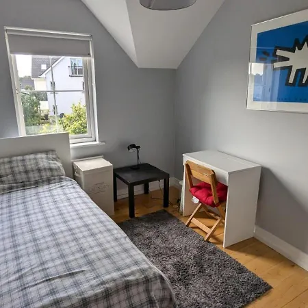 Large Newly Updated 3bd Duplex 20min To Airport Apartamento *