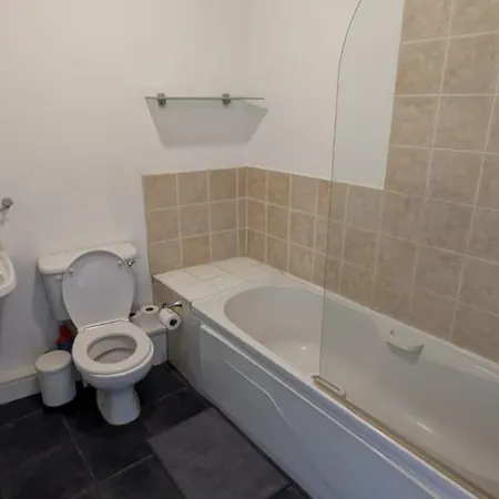 Large Newly Updated 3bd Duplex 20min To Airport Apartment Dublin