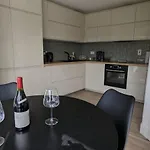 Large Newly Updated 3bd Duplex 20min To Airport * Dublin
