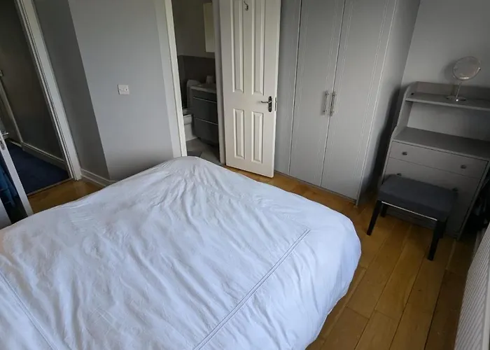 Large Newly Updated 3bd Duplex 20min To Airport アパート